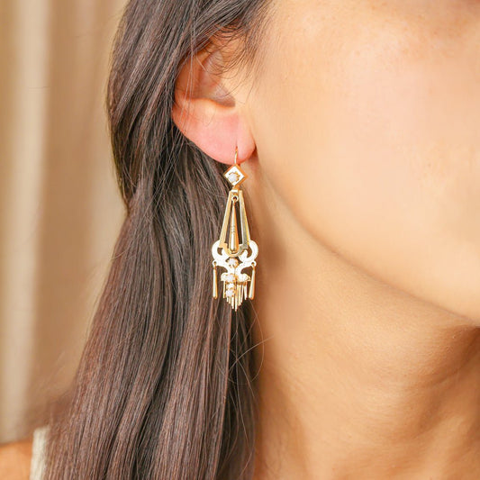 Brincos Marquesa em Ouro 19kl com Contas Brancas - Loja do Ouro