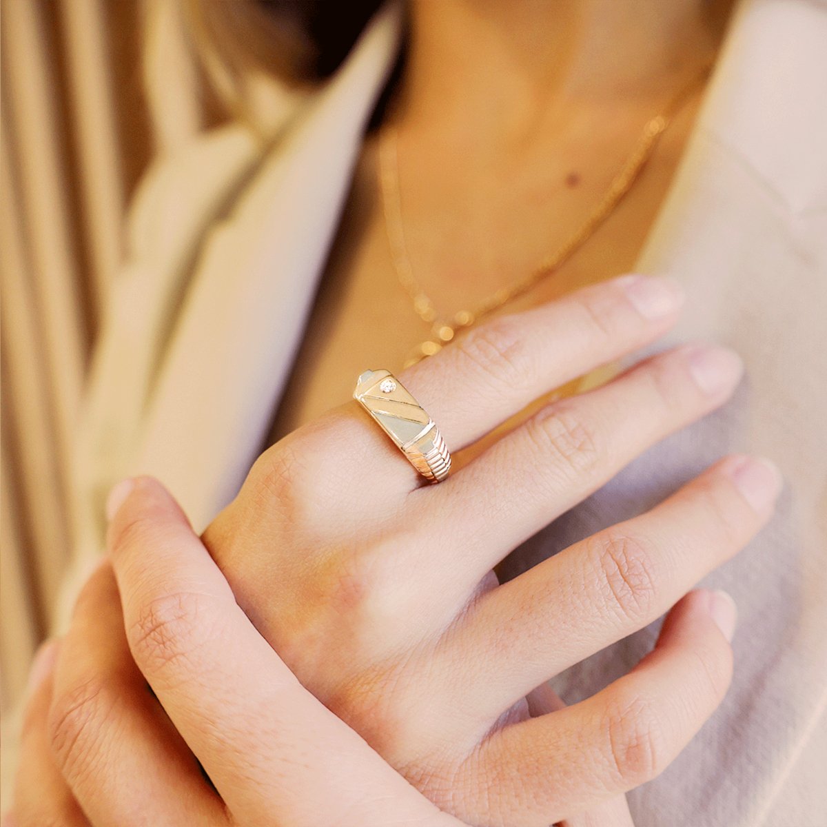 Anel Bicolor em Ouro com Zirconia (T19) - Loja do Ouro