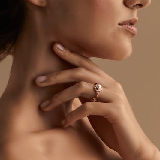 Anel em Ouro com Pérola e Zircónias (T19) - Loja do Ouro